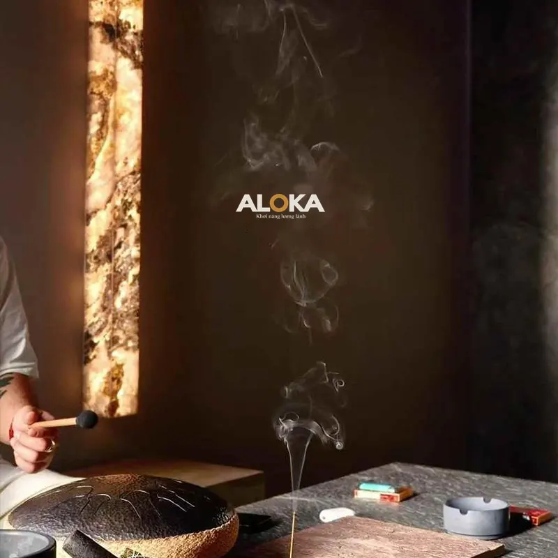 Góc thiền và hương với khối đá ALOKA