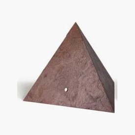 Kim tự tháp cỡ nhỏ sắc Đan Hà khi tắt
